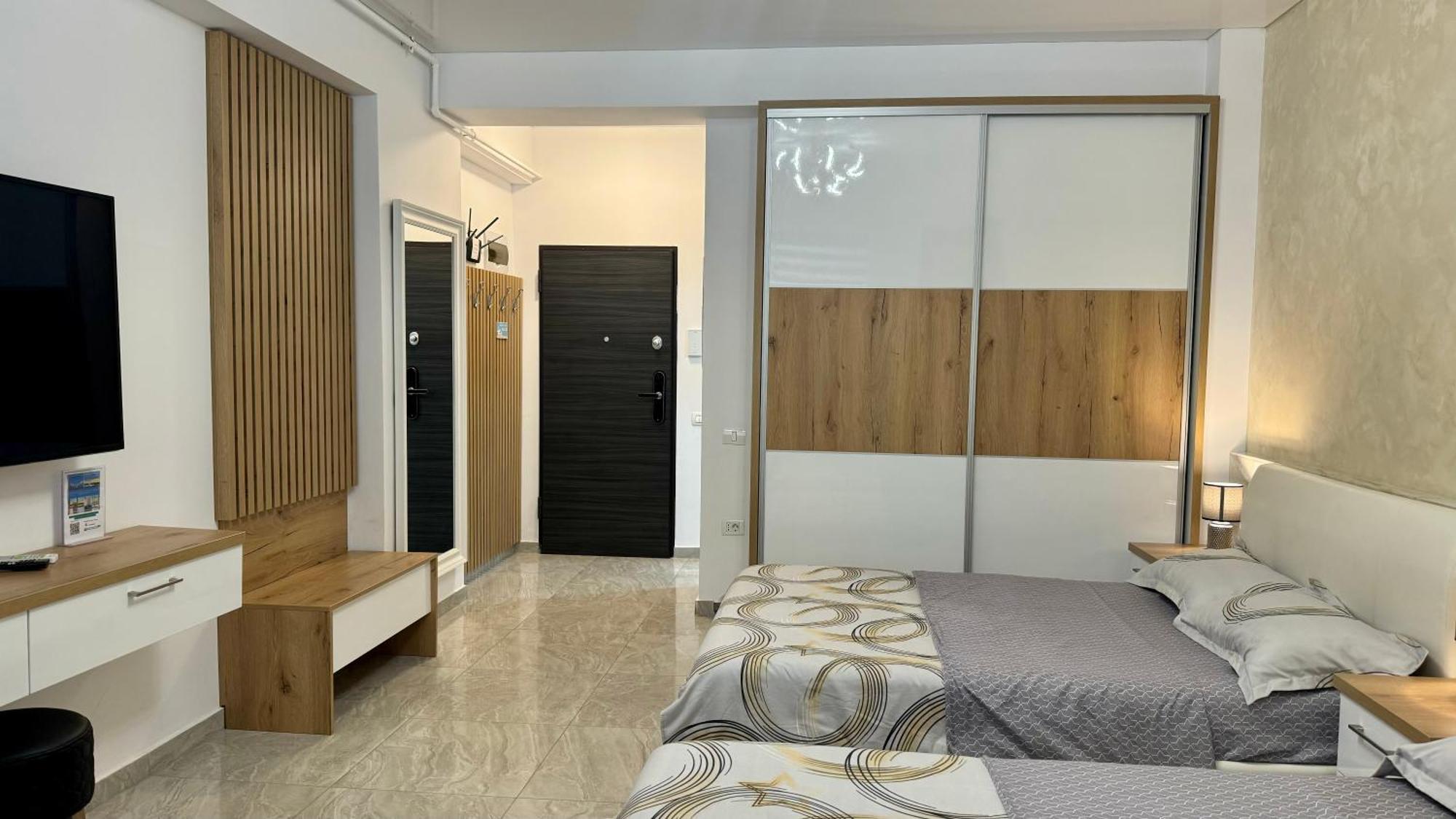 Seaview Deluxe Double Studio - Beachfront Resort Navodari Exterior photo